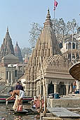 Varanasi - Scindia Ghat - Shiva temple 